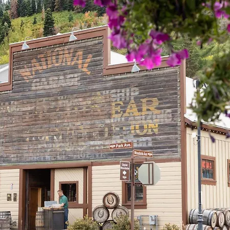 Brekke'S Basecamp Home